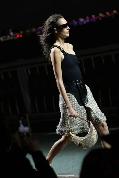Look 9